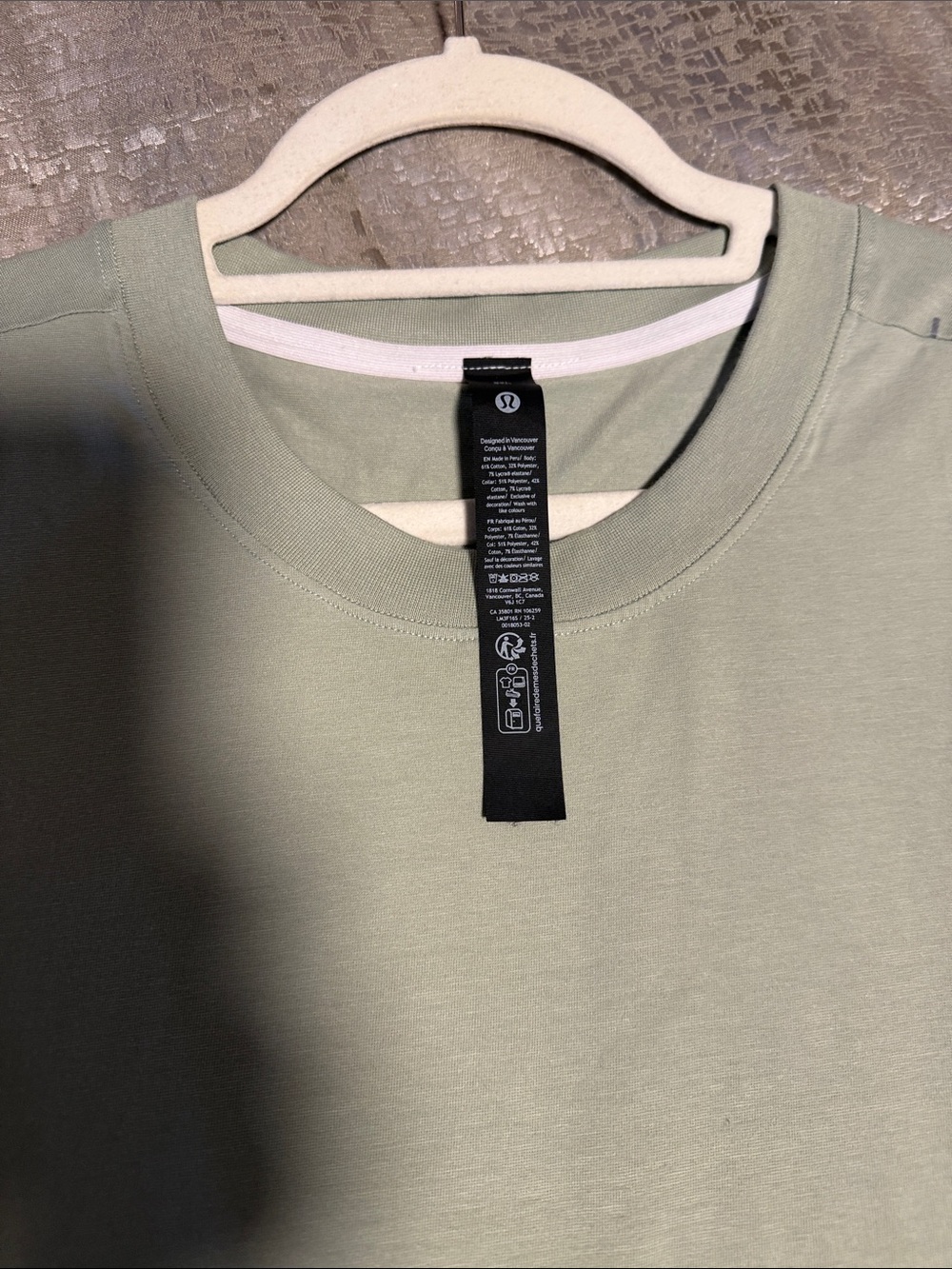 Men's Sage Crew Neck T-Shirt - Picture 3 of 4